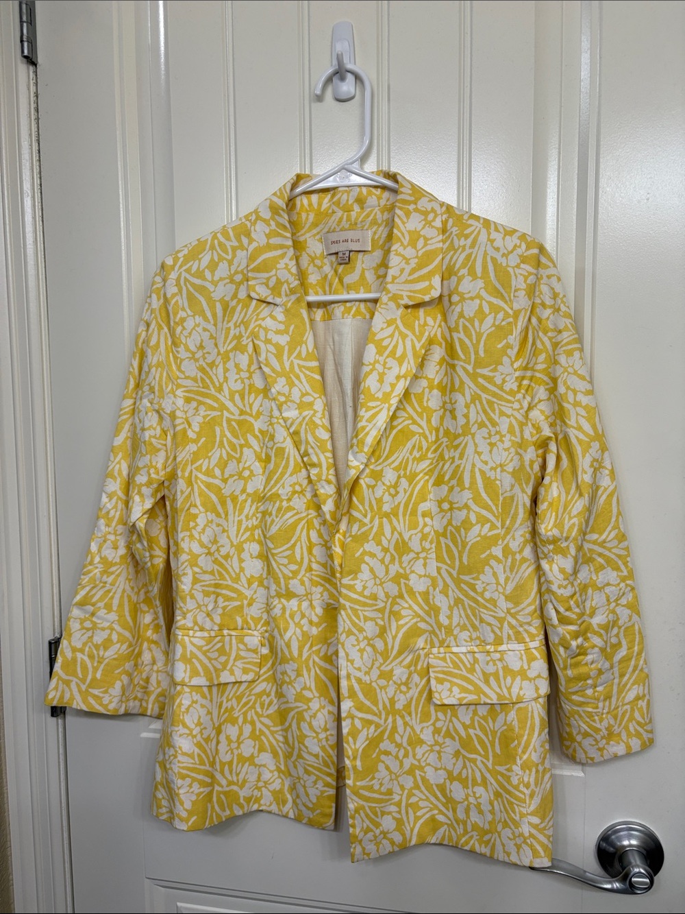 Skies Are Blue Yellow and White Floral Blazer